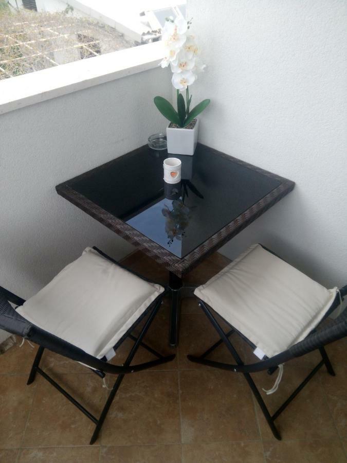 Apartmani Lomar Stari Grad  Εξωτερικό φωτογραφία