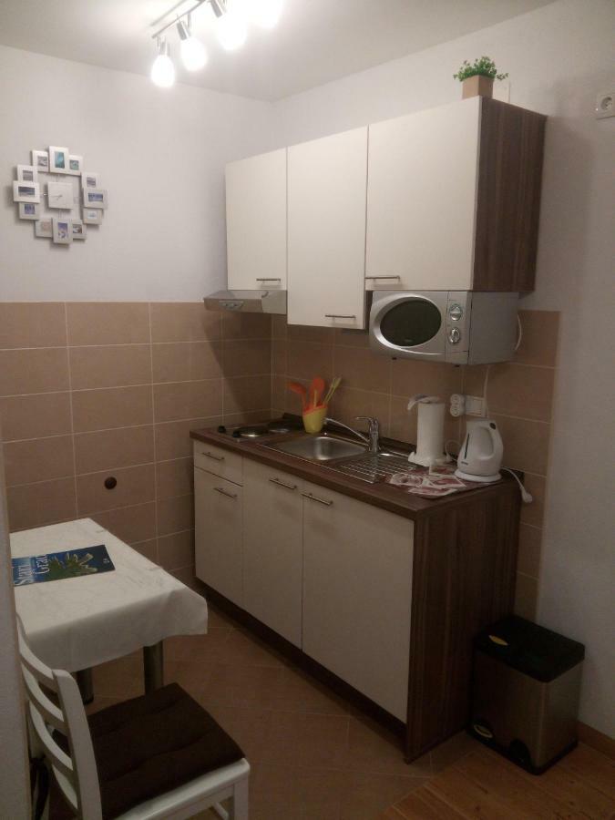 Apartmani Lomar Stari Grad  Εξωτερικό φωτογραφία